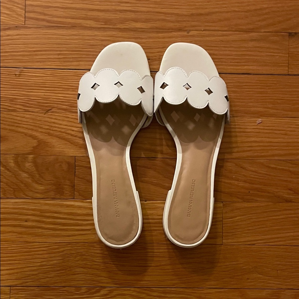 Banana Republic Slides